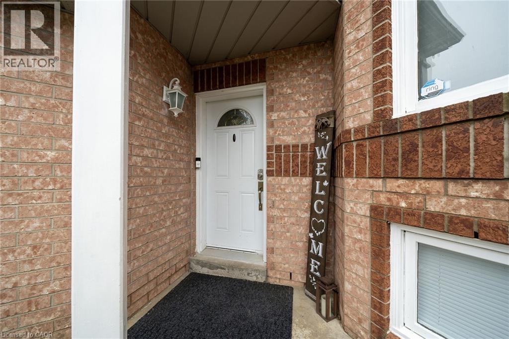 114 Royal Orchard Drive, Brampton, Ontario  L6X 4L4 - Photo 3 - 40821484