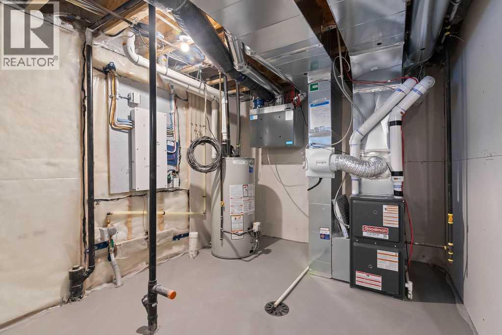 990 Chinook Winds Meadow SW, Airdrie, Alberta  T4B 5R1 - Photo 18 - A2239358