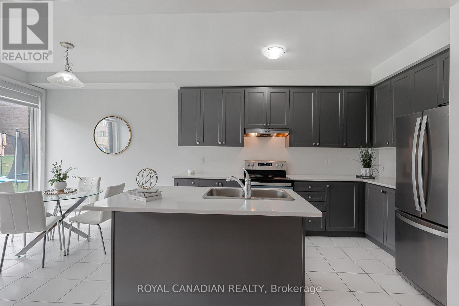 129 Cole Terrace E, Woodstock, Ontario  N4T 0P5 - Photo 9 - X13027814