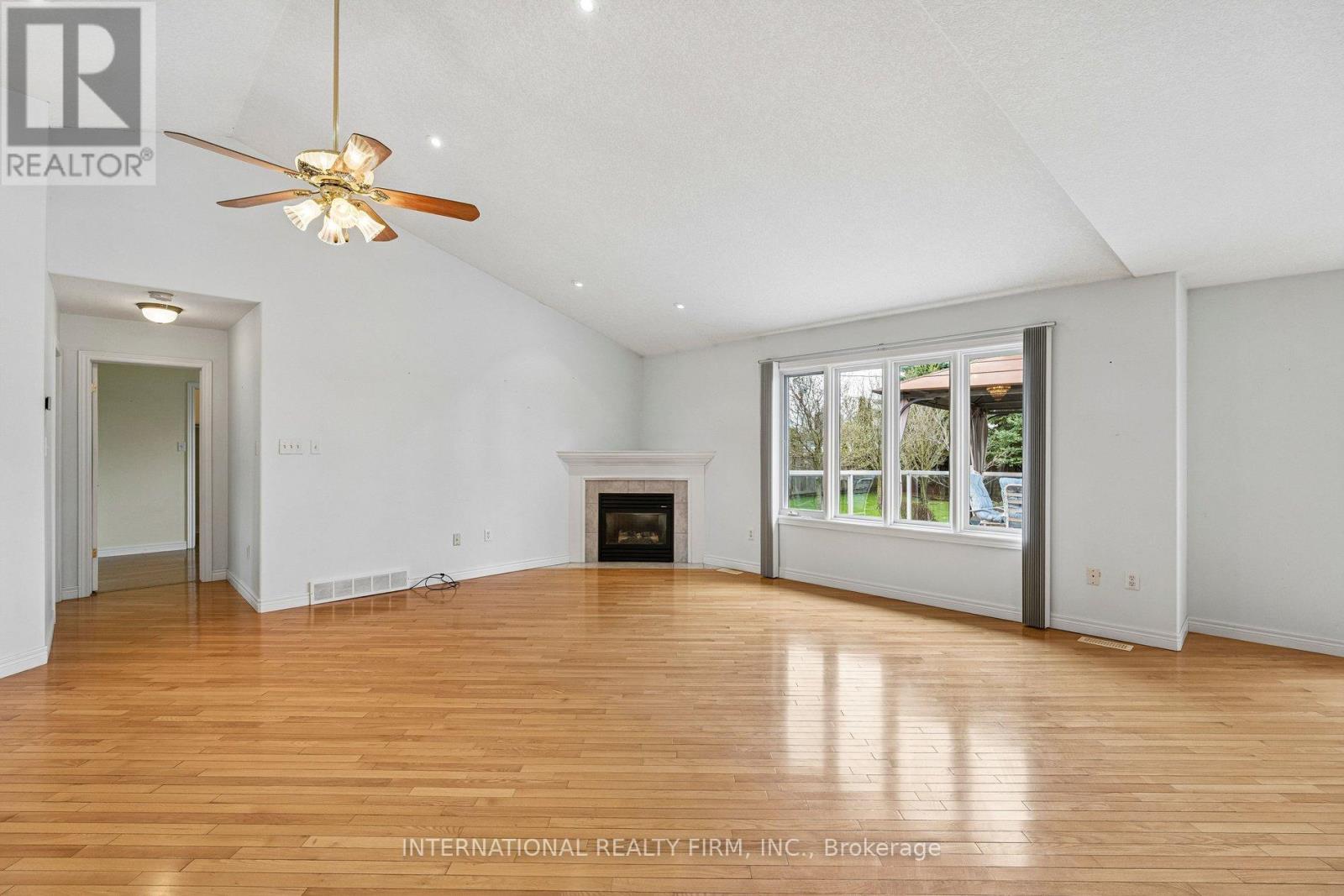 18 Sea Breeze Drive, Norfolk, Ontario  N0A 1N7 - Photo 11 - X13027848