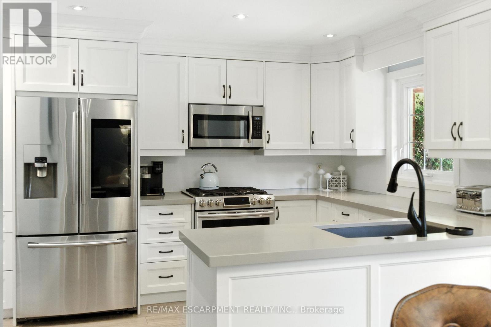 106 Ryans Way, Hamilton, Ontario  L8B 0P3 - Photo 10 - X13027856