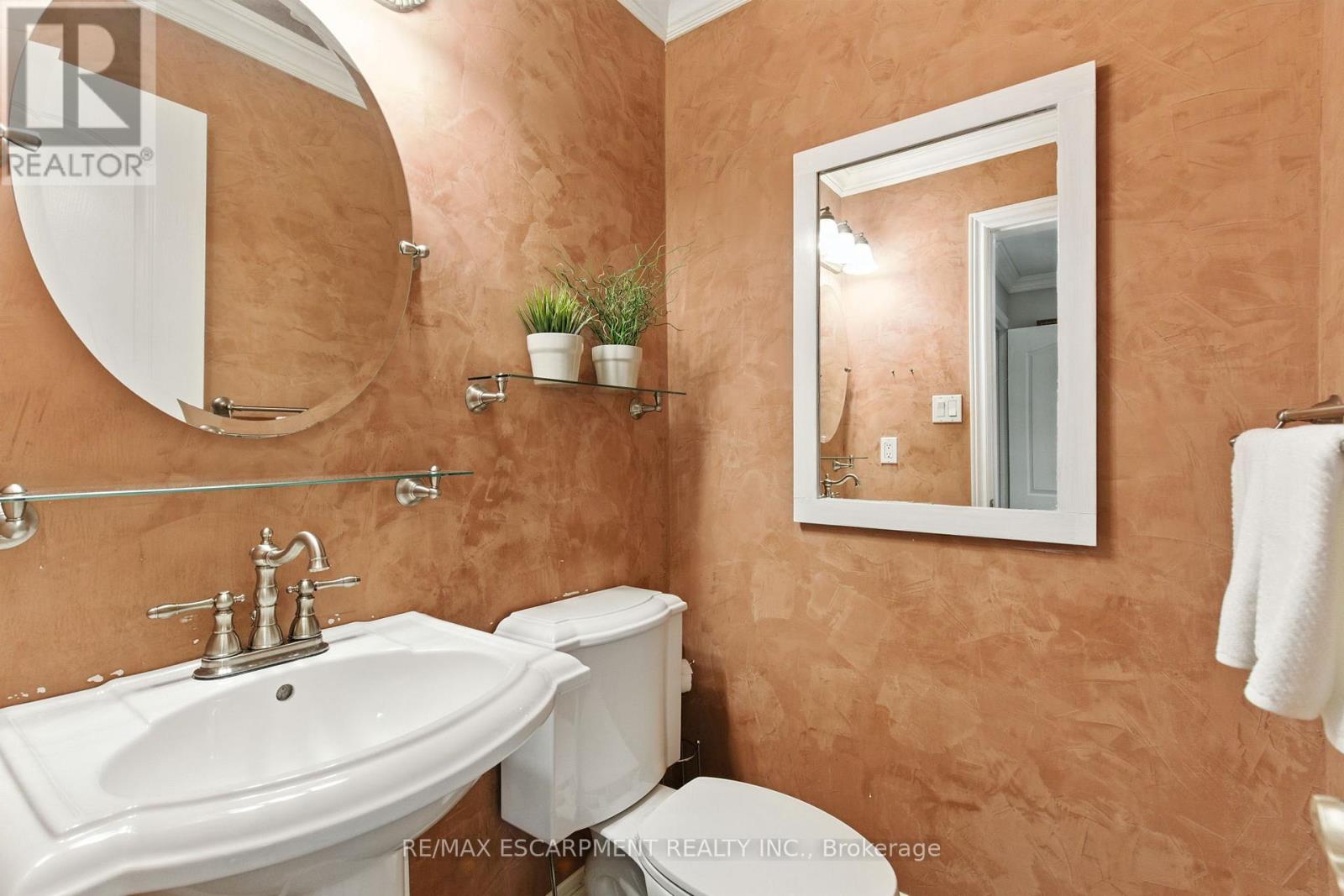 106 Ryans Way, Hamilton, Ontario  L8B 0P3 - Photo 19 - X13027856