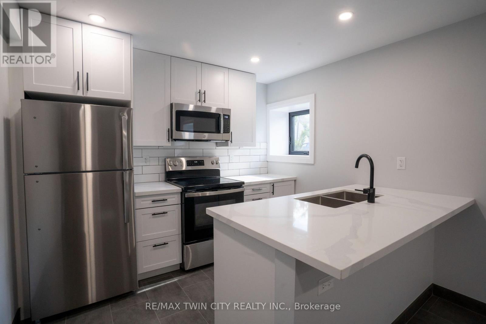 2 - 130 Elgin Street, Brantford, Ontario  N3S 5A5 - Photo 5 - X13027902