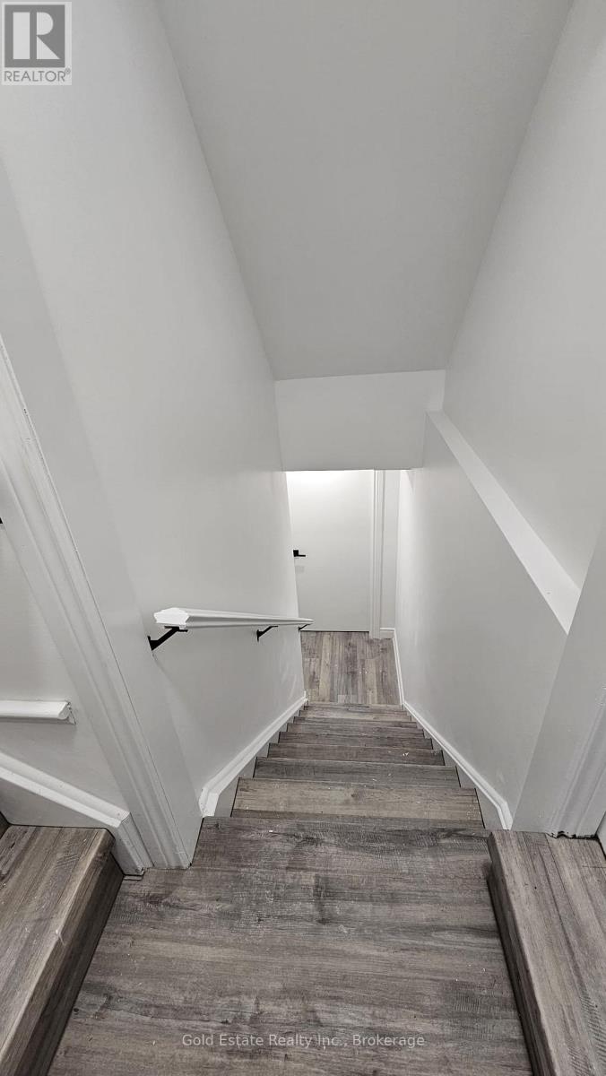 Lower 212 Spring Creek Drive, Hamilton, Ontario  L0R 2H8 - Photo 2 - X13027904