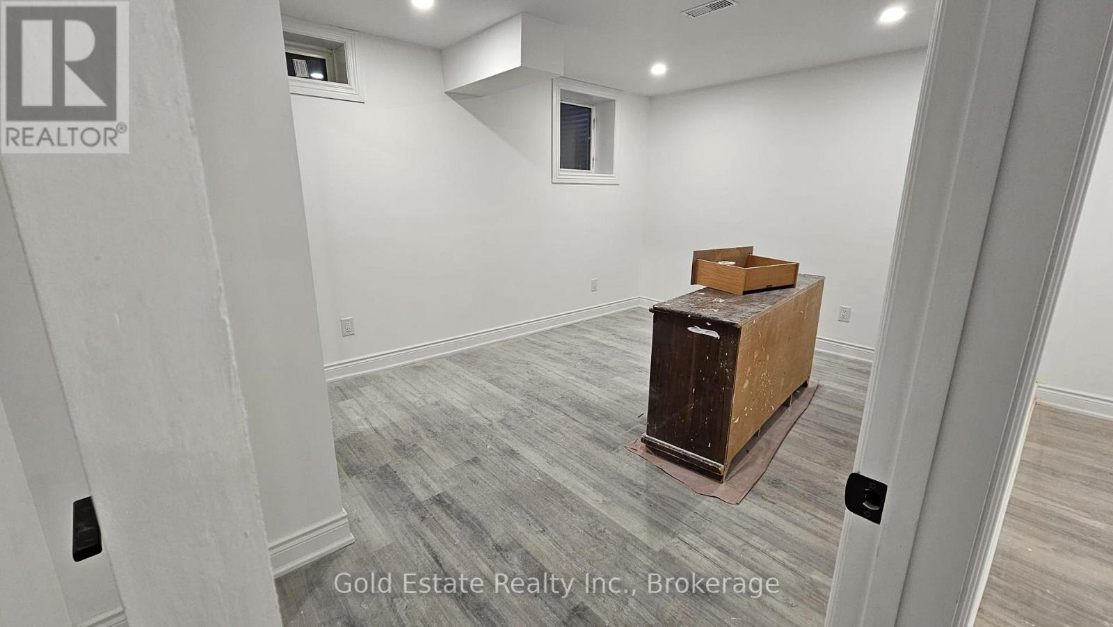 Lower 212 Spring Creek Drive, Hamilton, Ontario  L0R 2H8 - Photo 4 - X13027904