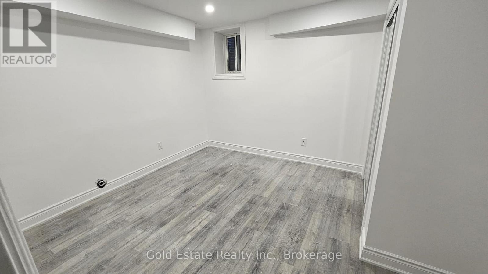 Lower 212 Spring Creek Drive, Hamilton, Ontario  L0R 2H8 - Photo 5 - X13027904