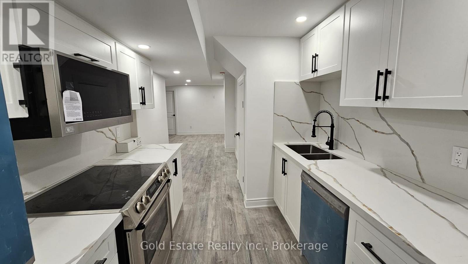 Lower 212 Spring Creek Drive, Hamilton, Ontario  L0R 2H8 - Photo 6 - X13027904