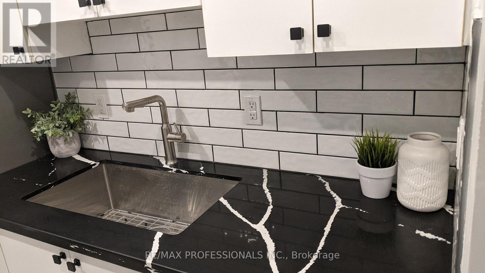 105 - 412 Jarvis Street, Toronto, Ontario  M4Y 2G6 - Photo 9 - C13027858