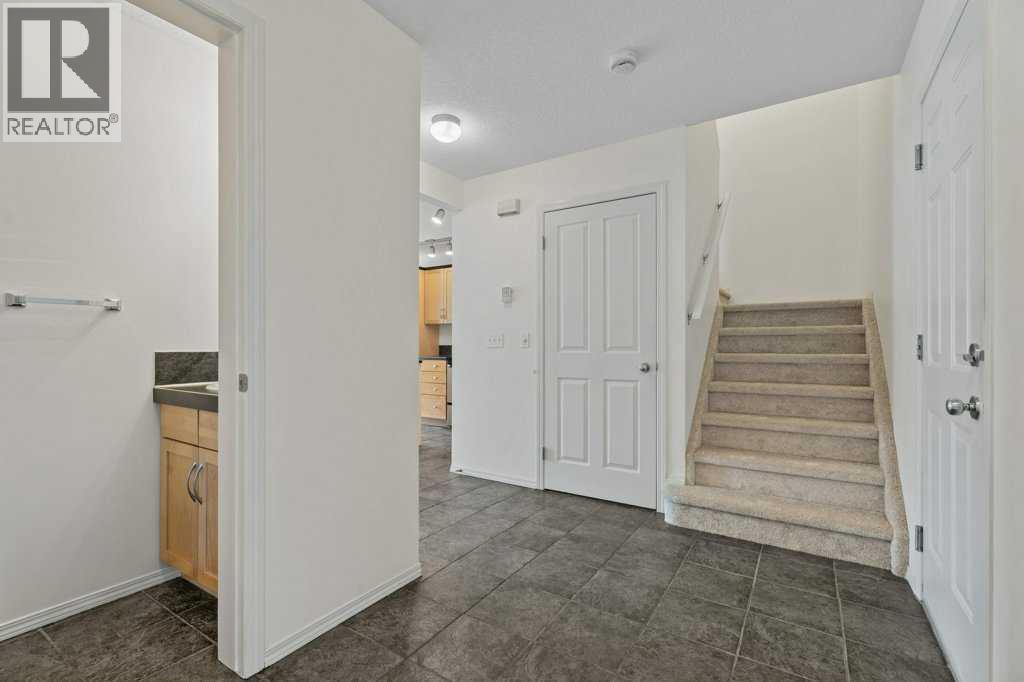 2317 Eversyde Avenue SW, Calgary, Alberta  T2Y 4S4 - Photo 4 - A2300304