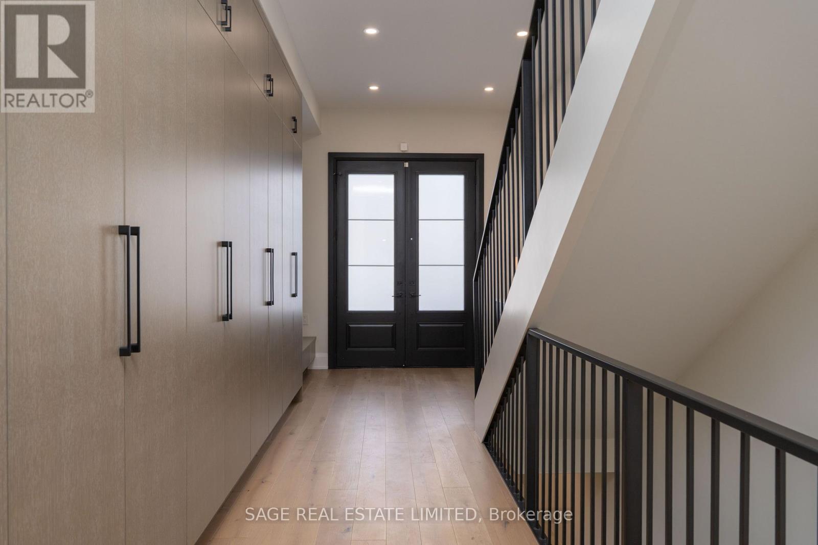 10 Brant Avenue, Mississauga, Ontario  L5G 3N8 - Photo 13 - W12799314