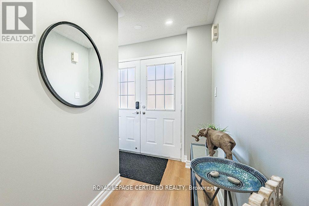 20 Harding Street, Halton Hills, Ontario  L7G 6B1 - Photo 9 - W13027656