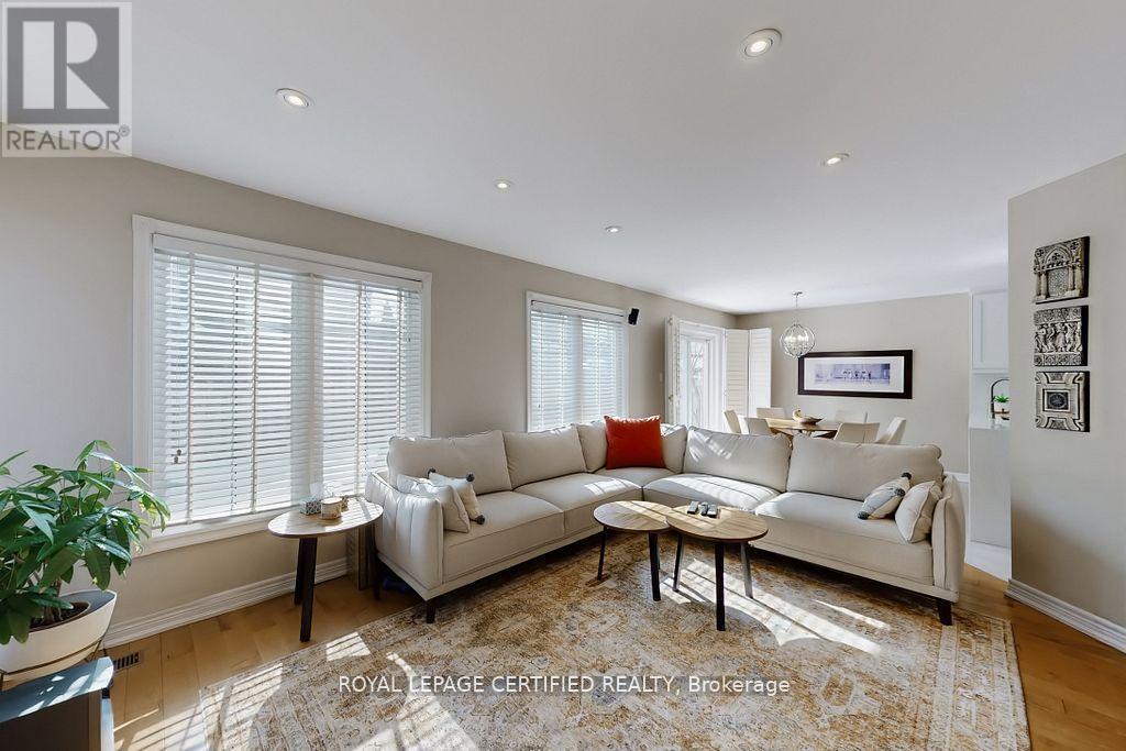 3898 Parkgate Drive, Mississauga, Ontario  L5N 7B4 - Photo 13 - W12964462