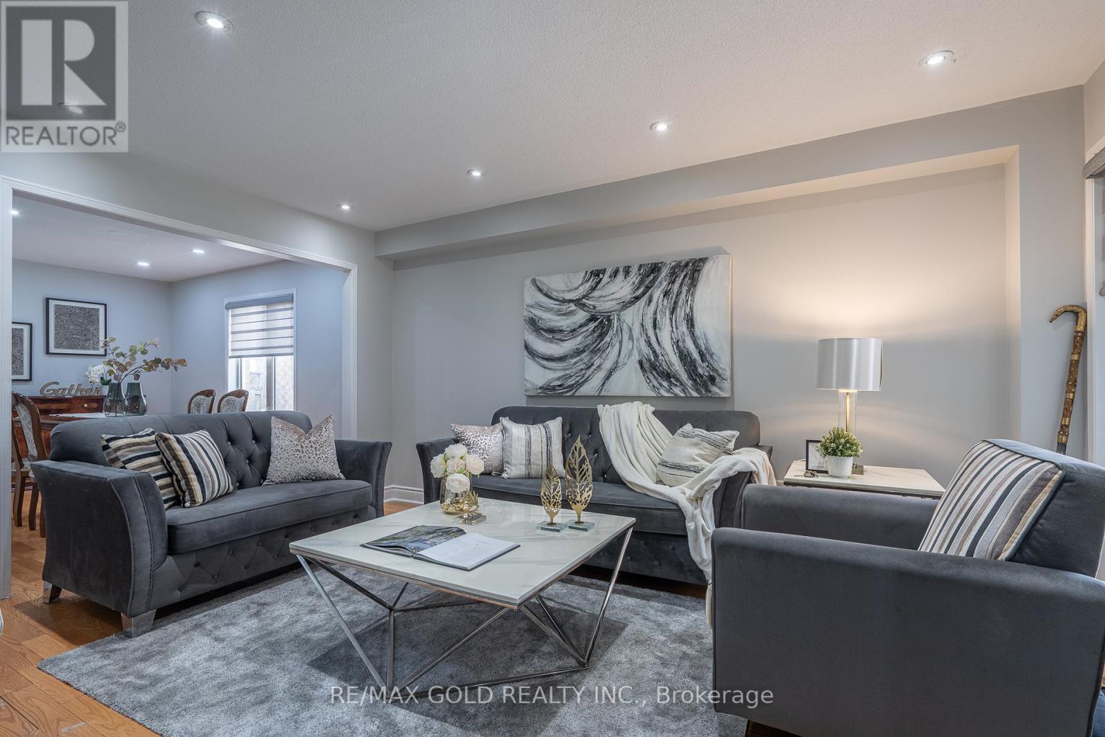 135 Cordgrass Crescent, Brampton, Ontario  L6R 1Z8 - Photo 2 - W13026020