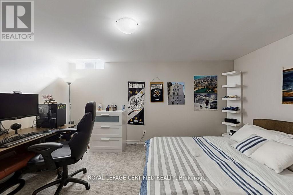 3898 Parkgate Drive, Mississauga, Ontario  L5N 7B4 - Photo 41 - W12964462