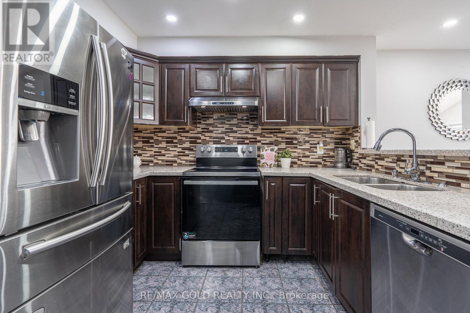 135 Cordgrass Crescent, Brampton, Ontario  L6R 1Z8 - Photo 10 - W13026020