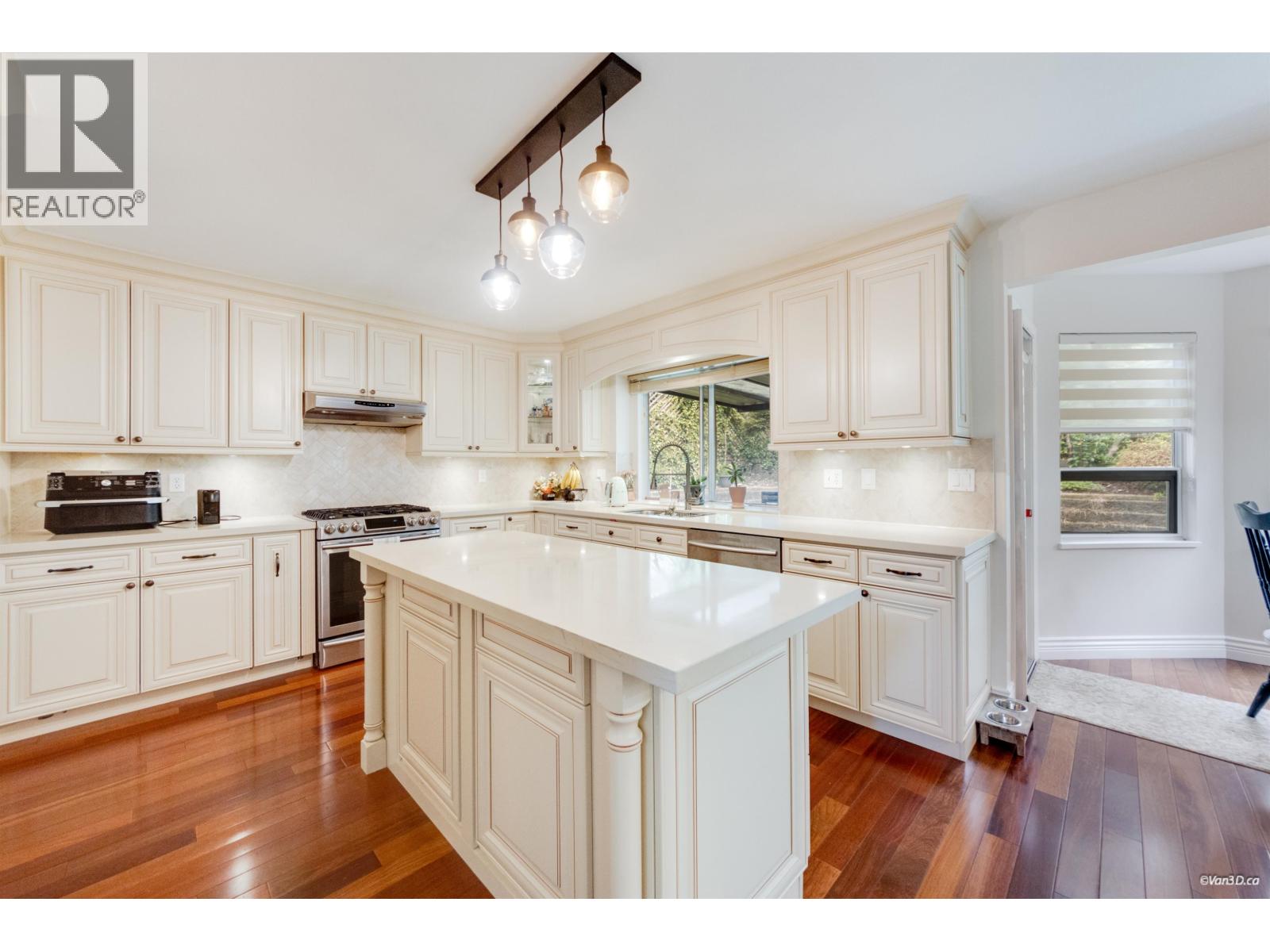 128 Parkside Drive, Port Moody, British Columbia  V3H 4X5 - Photo 12 - R3113307