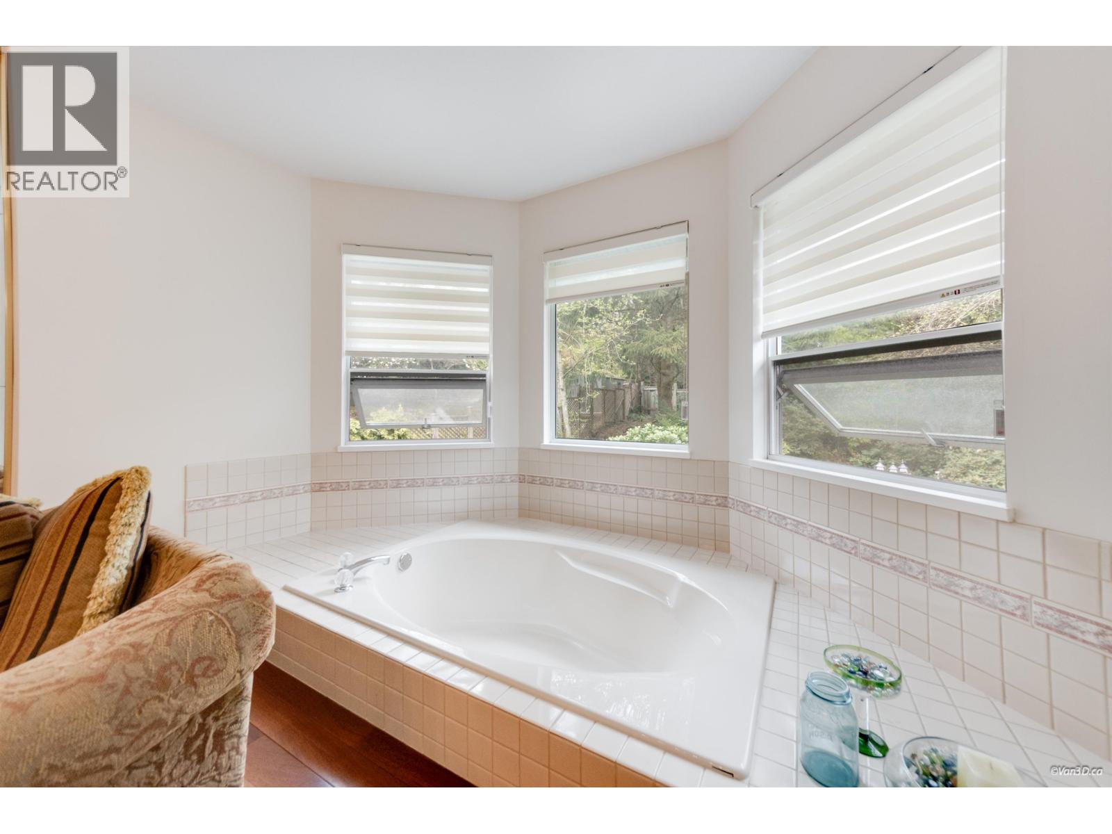 128 Parkside Drive, Port Moody, British Columbia  V3H 4X5 - Photo 27 - R3113307