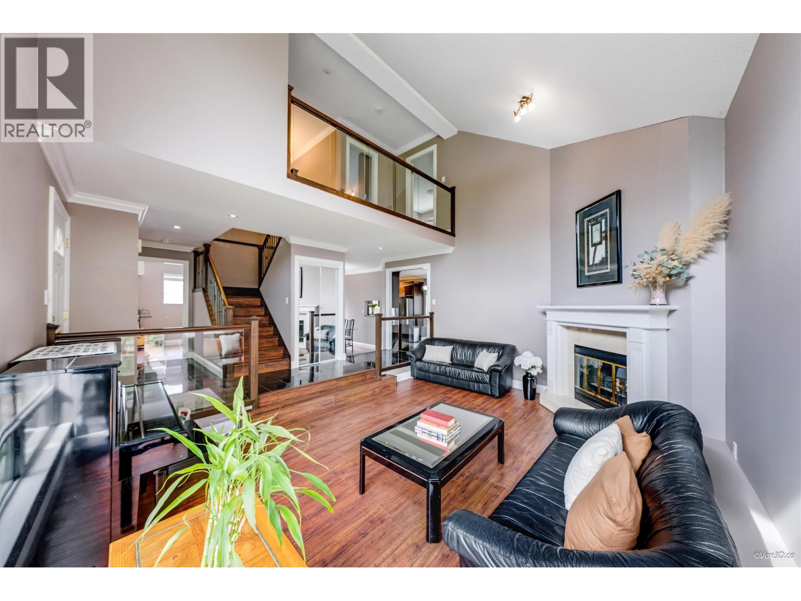 532 Riverview Crescent, Coquitlam, British Columbia  V3C 5A7 - Photo 5 - R3114288