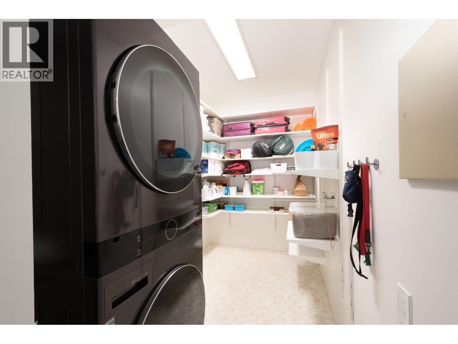 8328 Aspenwood Place, Burnaby, British Columbia  V5A 3V3 - Photo 26 - R3114373