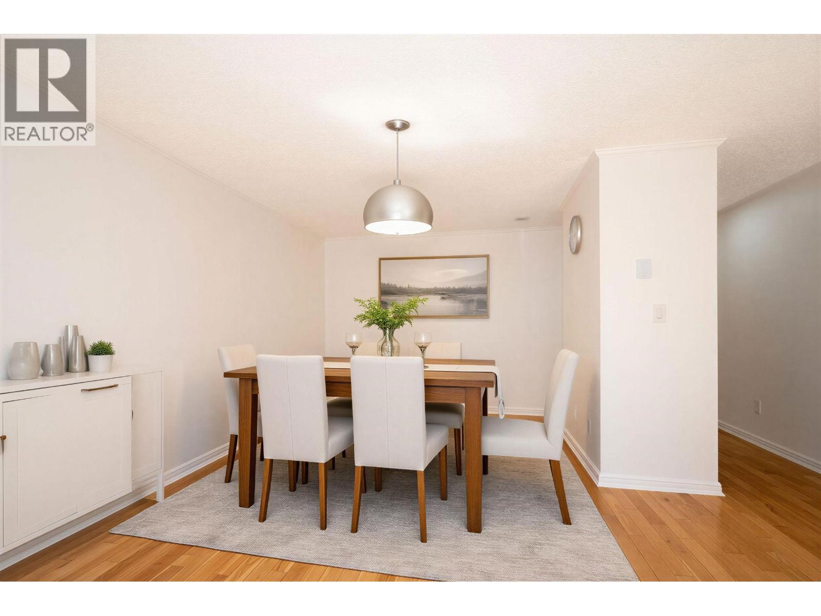 8328 Aspenwood Place, Burnaby, British Columbia  V5A 3V3 - Photo 5 - R3114373