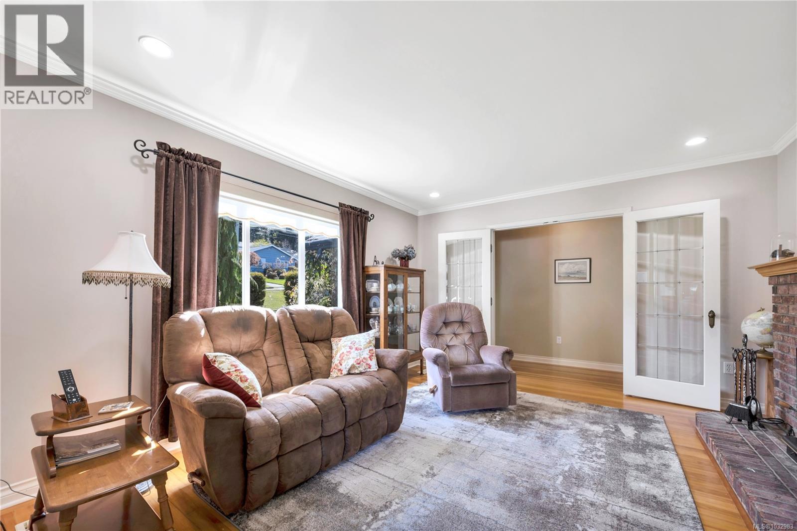 315 Crescent Rd W, Qualicum Beach, British Columbia  V9K 1J7 - Photo 27 - 1032983