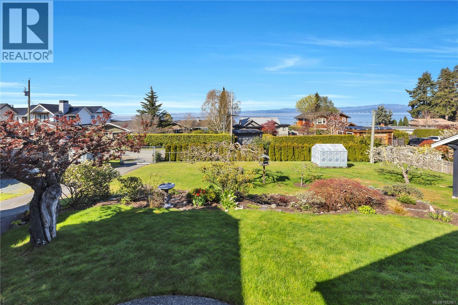 315 Crescent Rd W, Qualicum Beach, British Columbia  V9K 1J7 - Photo 8 - 1032983