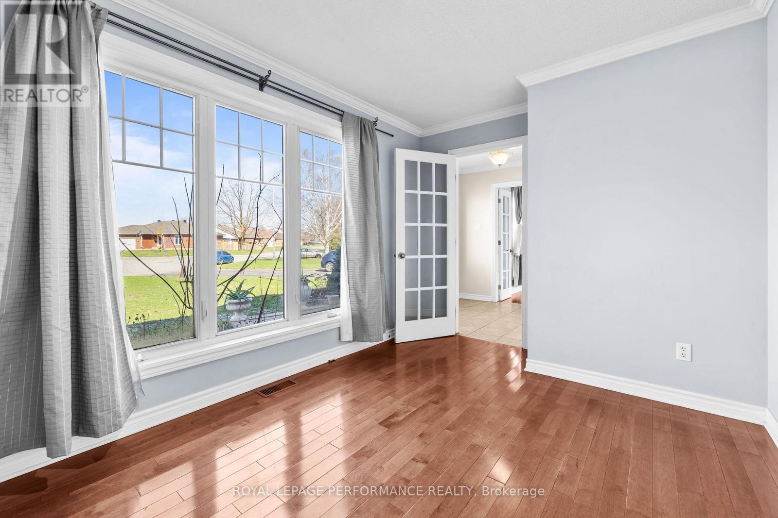 54 Lapointe Boulevard, Russell, Ontario  K0A 1W0 - Photo 8 - X13027928