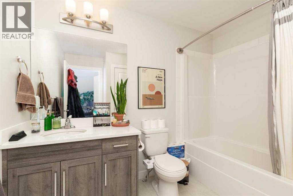 3, 67 Aquitania Circle W, Lethbridge, Alberta  T1J 5M5 - Photo 18 - A2303655