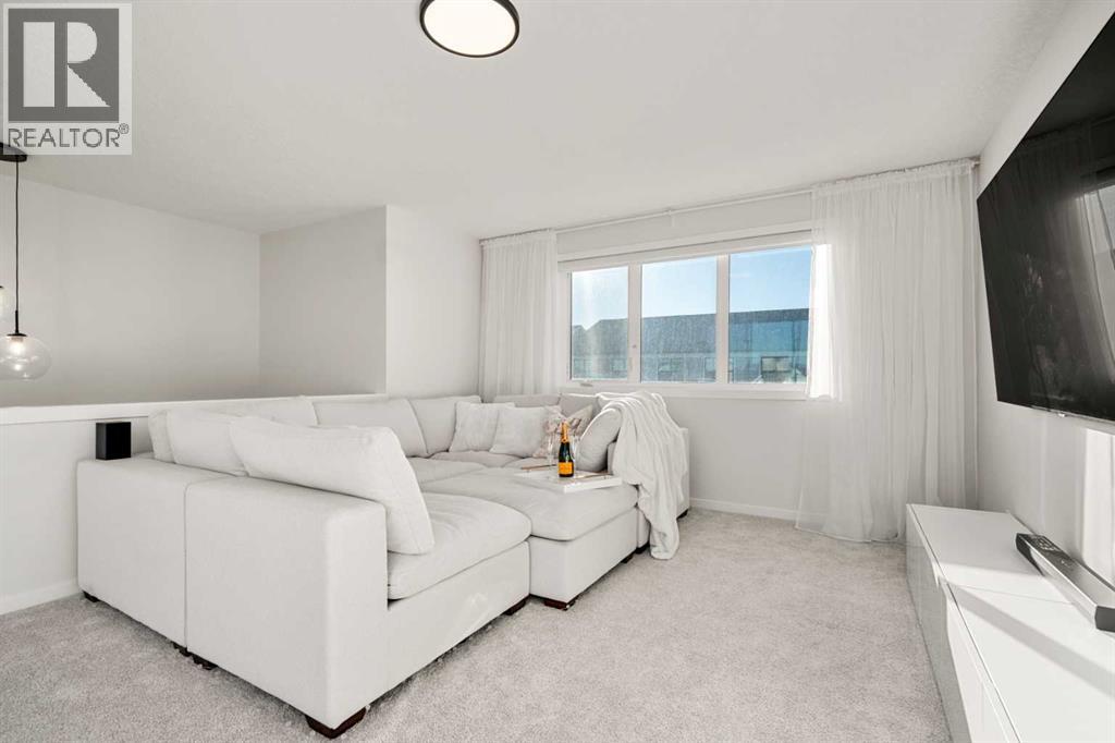 93 Treeline Avenue SW, Calgary, Alberta  T2Y 0R9 - Photo 23 - A2281248