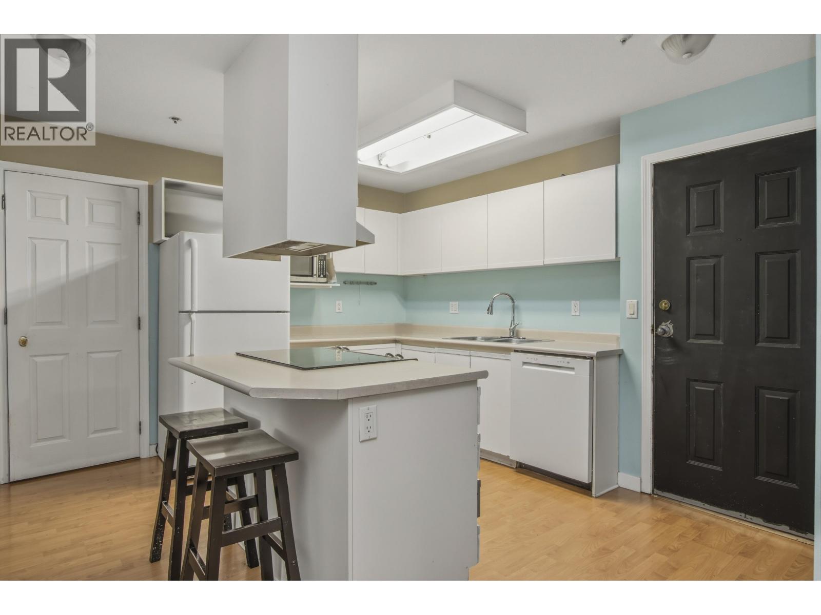 E105 40180 Willow Crescent, Squamish, British Columbia  V8B 0M3 - Photo 3 - R3114424