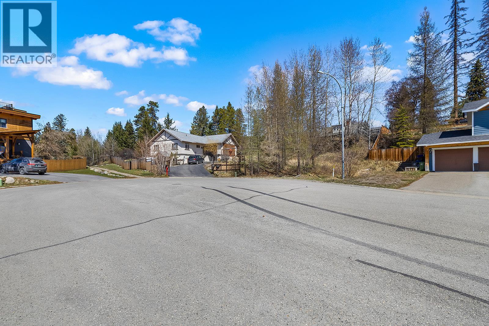 53 100th Avenue, Kimberley, British Columbia  V1A 3A9 - Photo 2 - 10384252