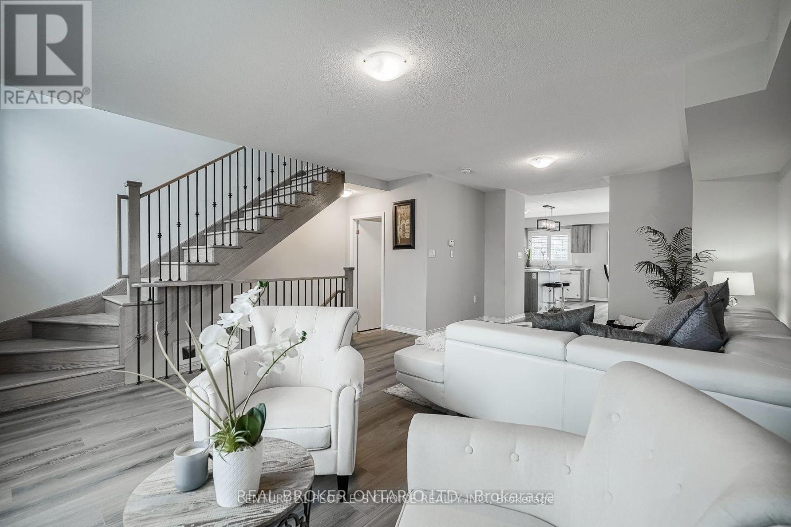 18 Jerome Way, Clarington, Ontario  L1C 3K2 - Photo 11 - E13027922