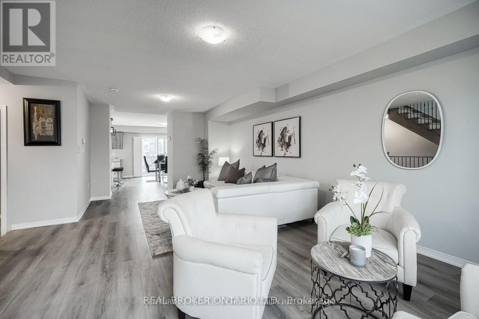 18 Jerome Way, Clarington, Ontario  L1C 3K2 - Photo 9 - E13027922