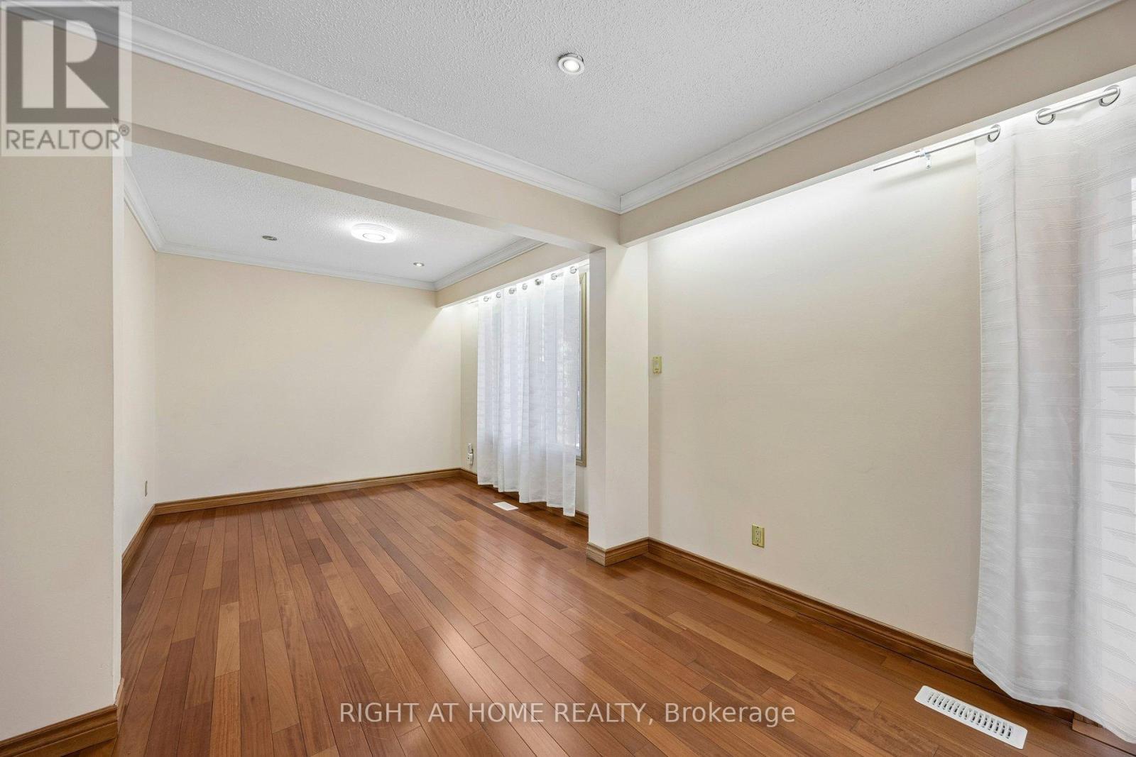 46 Tidefall Drive, Toronto, Ontario  M1W 1J2 - Photo 10 - E13027936