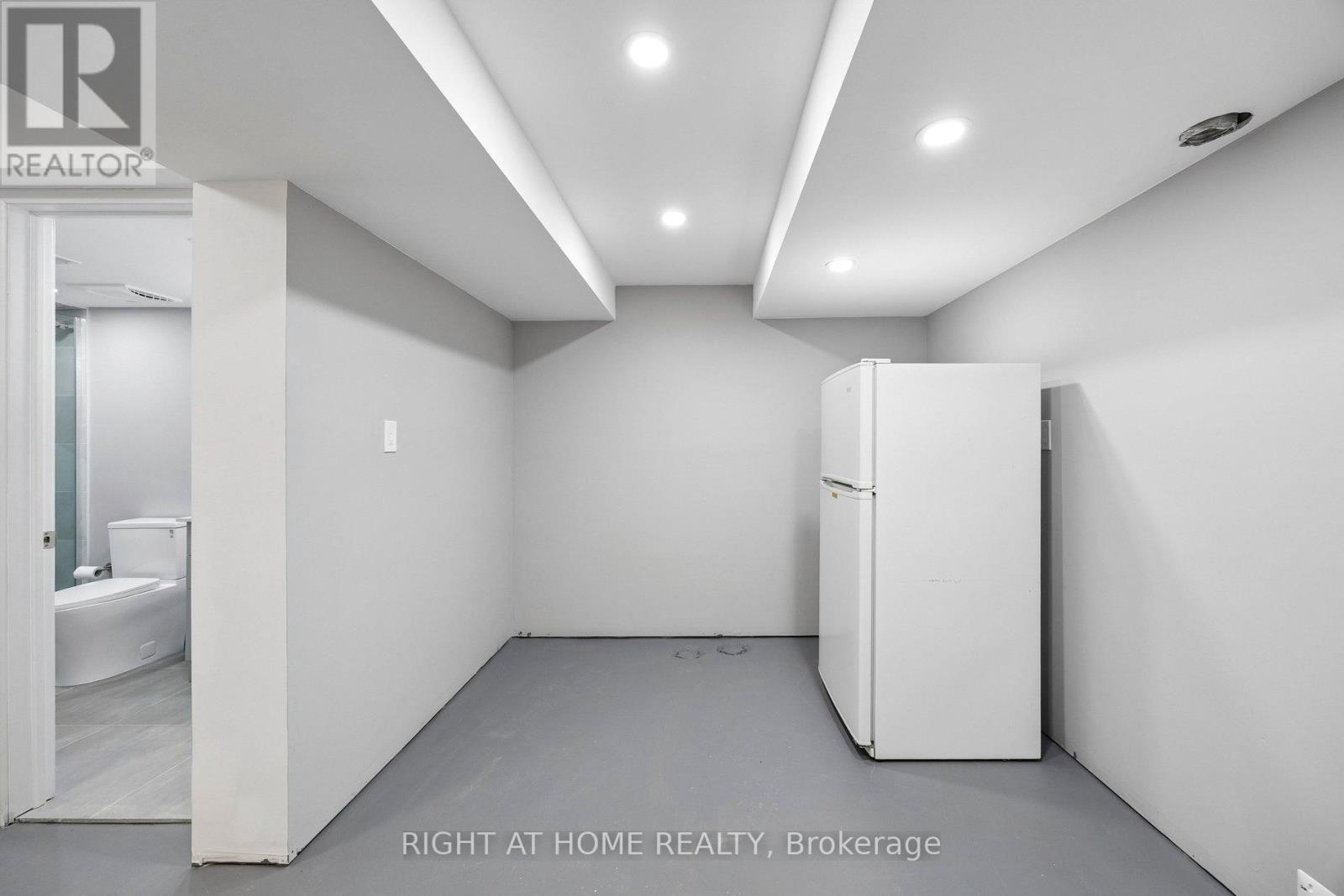 46 Tidefall Drive, Toronto, Ontario  M1W 1J2 - Photo 22 - E13027936