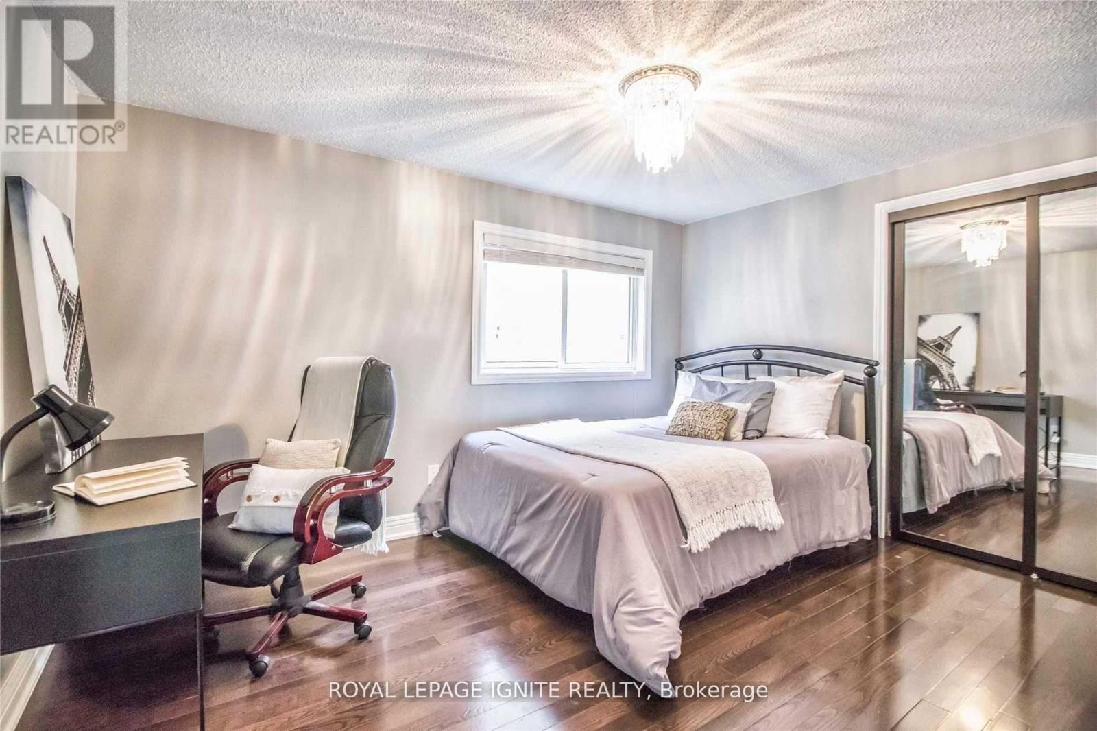 11 Carisbrooke Square, Toronto (Malvern), Ontario  M1B 4M2 - Photo 15 - E13027944