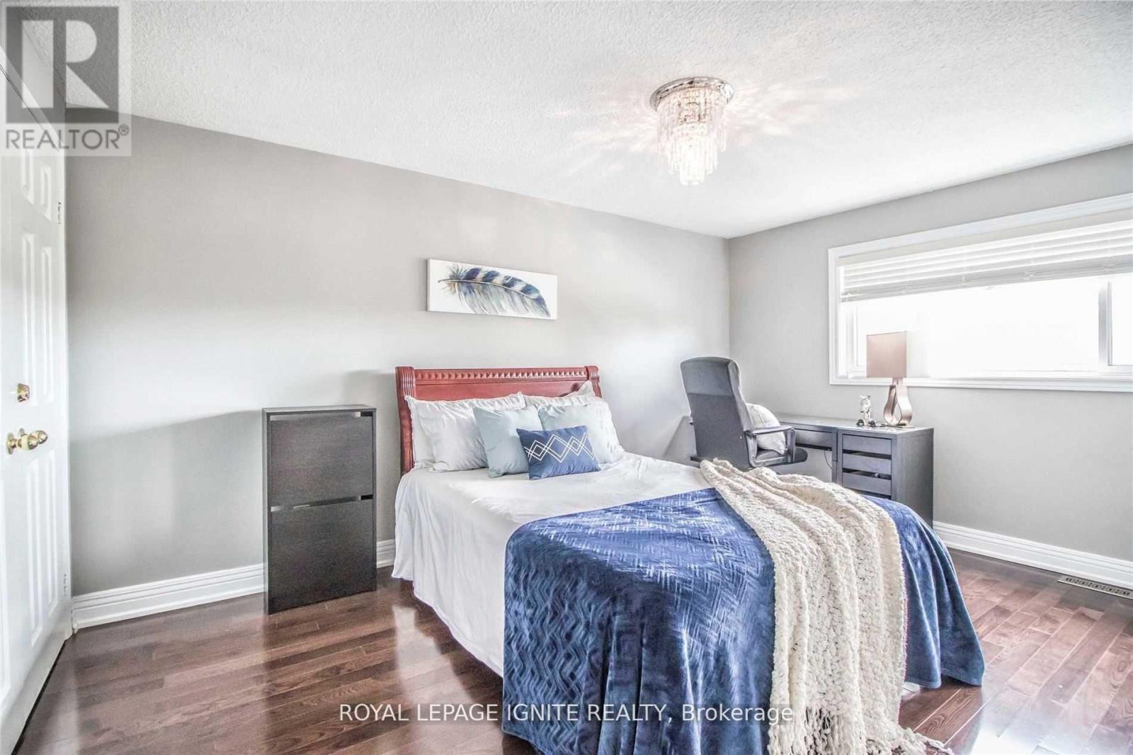 11 Carisbrooke Square, Toronto (Malvern), Ontario  M1B 4M2 - Photo 17 - E13027944