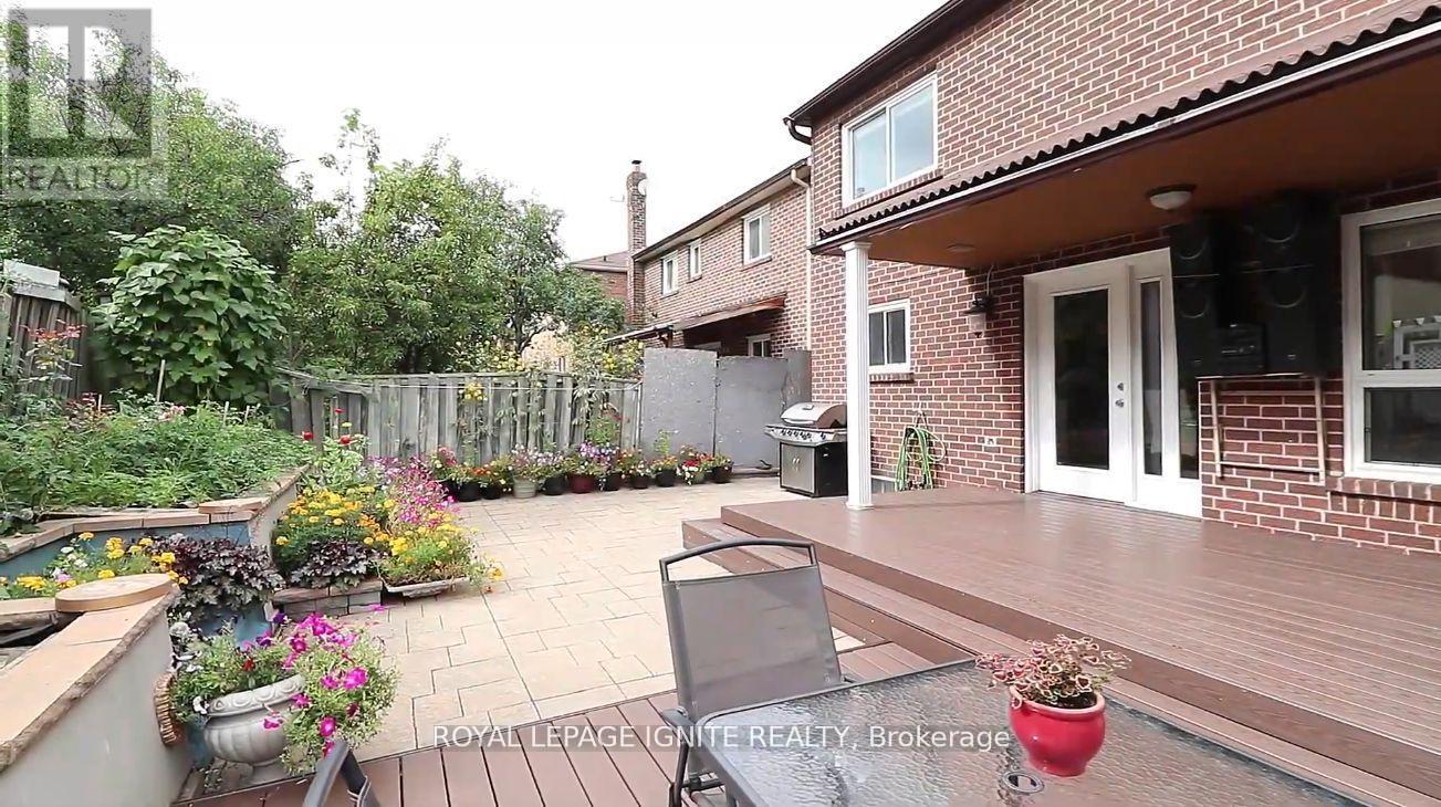 11 Carisbrooke Square, Toronto (Malvern), Ontario  M1B 4M2 - Photo 30 - E13027944