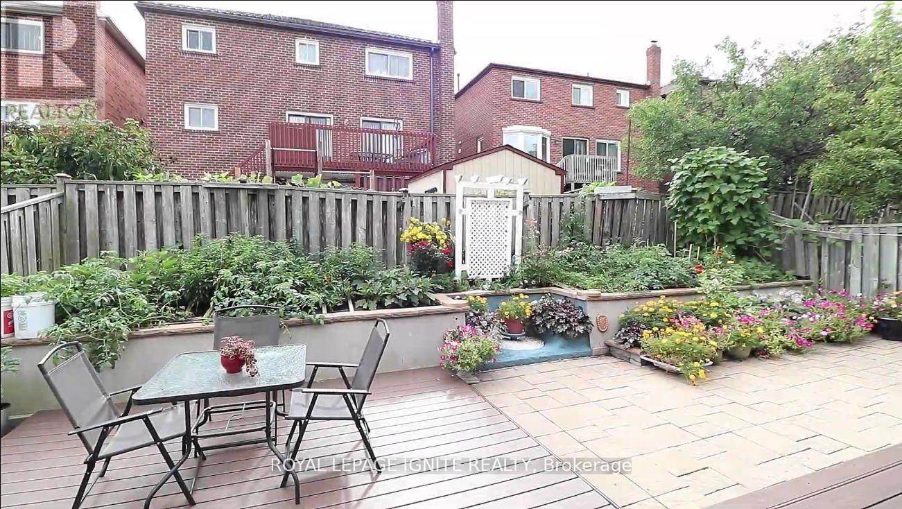 11 Carisbrooke Square, Toronto (Malvern), Ontario  M1B 4M2 - Photo 32 - E13027944