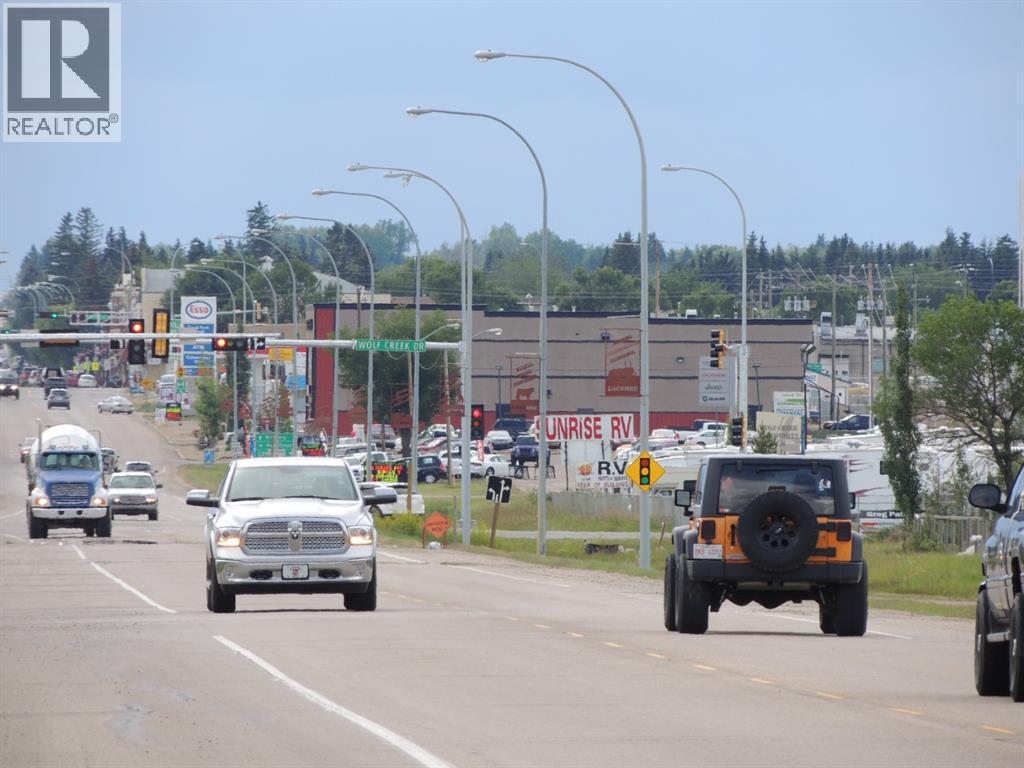 3910 Highway 12, Lacombe, Alberta  T4L 1A6 - Photo 11 - A1117833