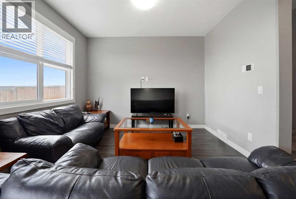 71 Palmer Circle, Blackfalds, Alberta  T4M 0N7 - Photo 13 - A2299415