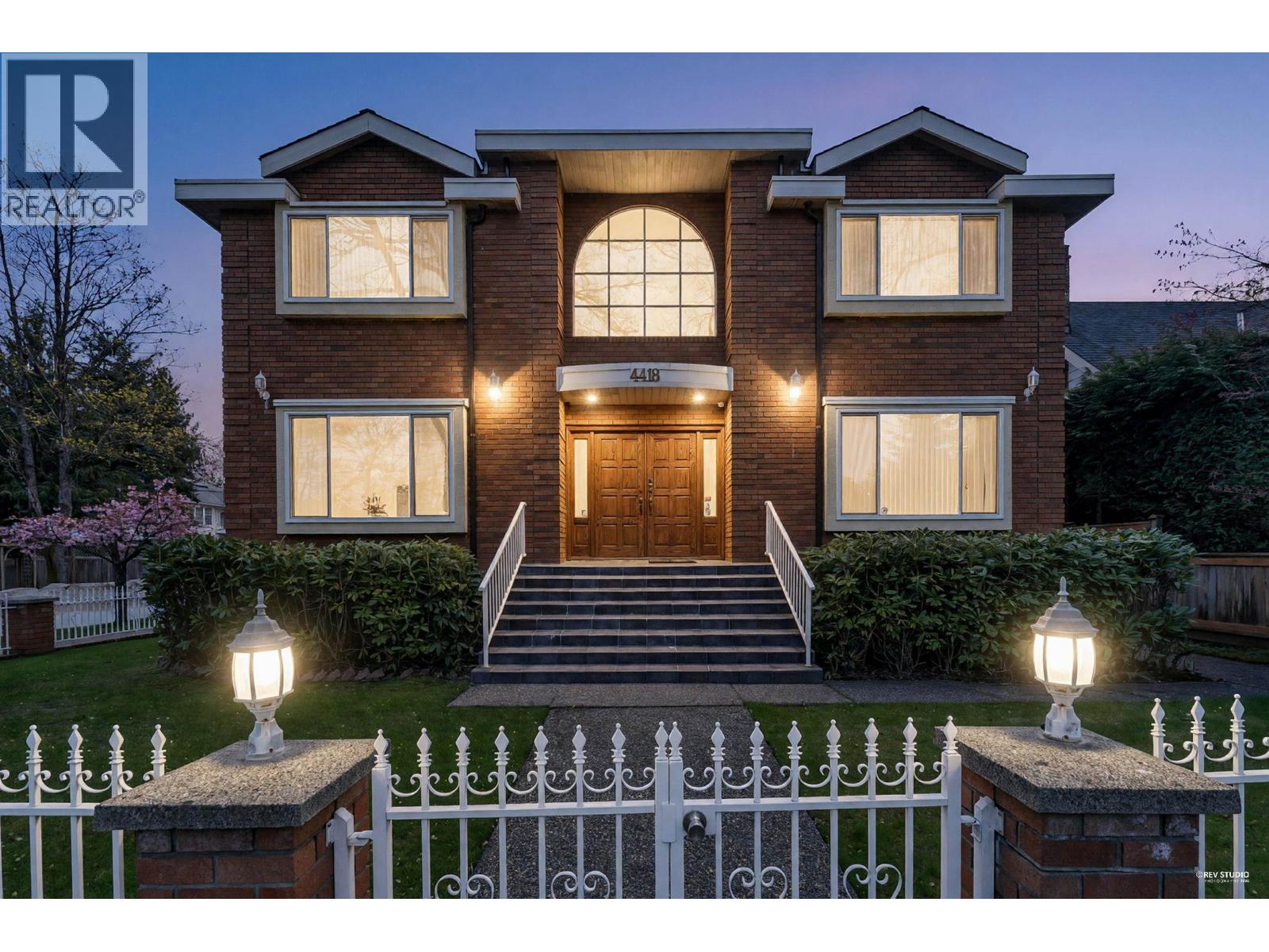 4418 OSLER STREET, Vancouver, British Columbia