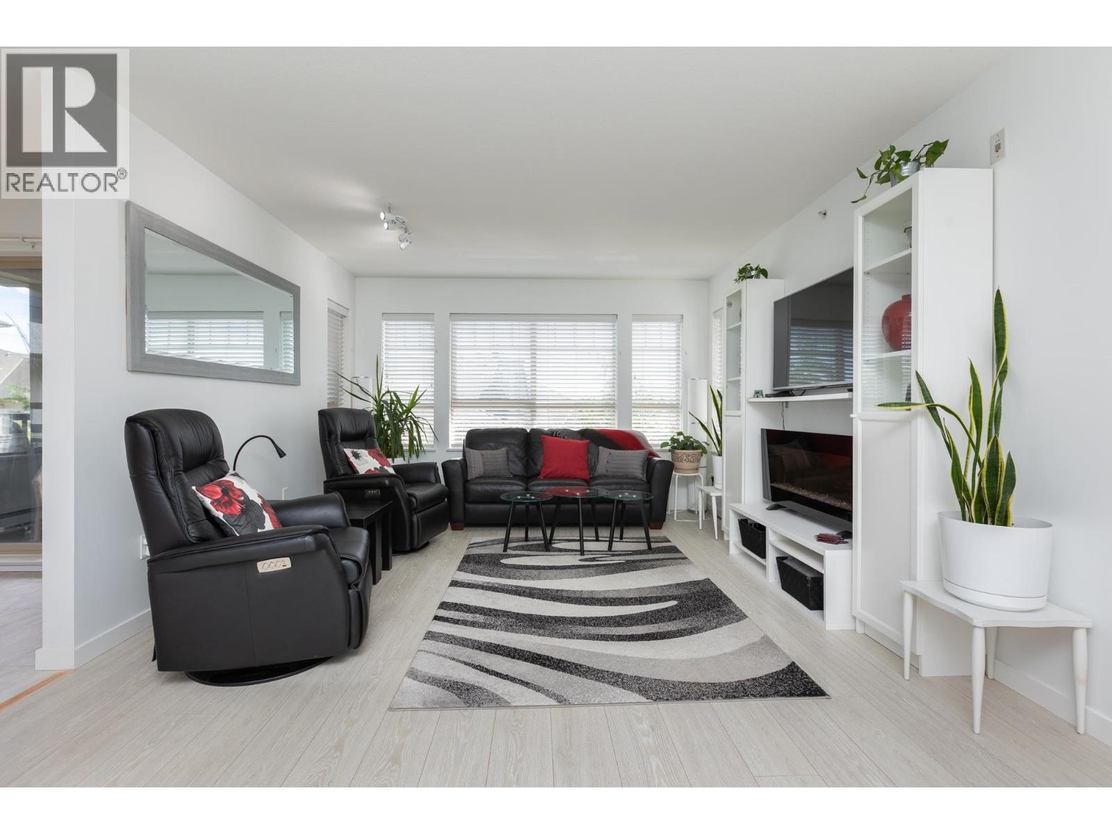 511 2951 Silver Springs Boulevard, Coquitlam, British Columbia  V3E 3S4 - Photo 10 - R3114149