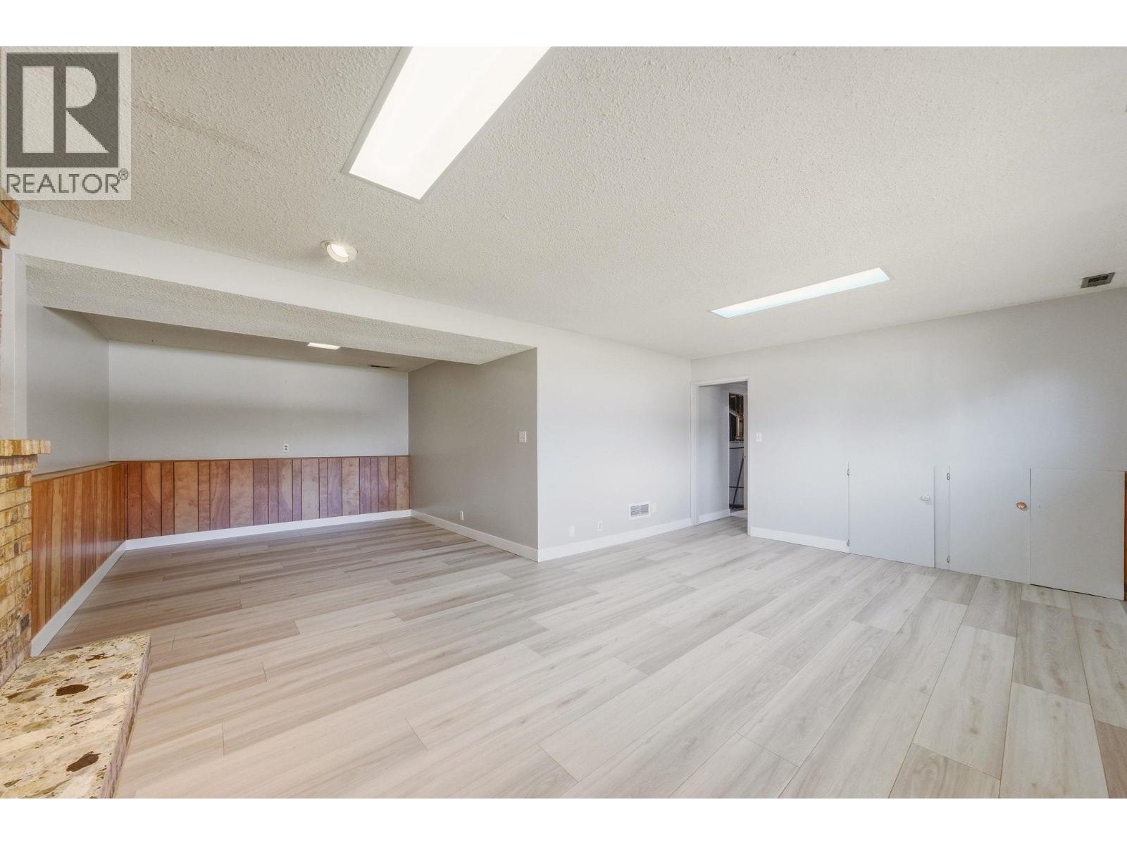 3561 York Street, Port Coquitlam, British Columbia  V3B 4A8 - Photo 13 - R3114377