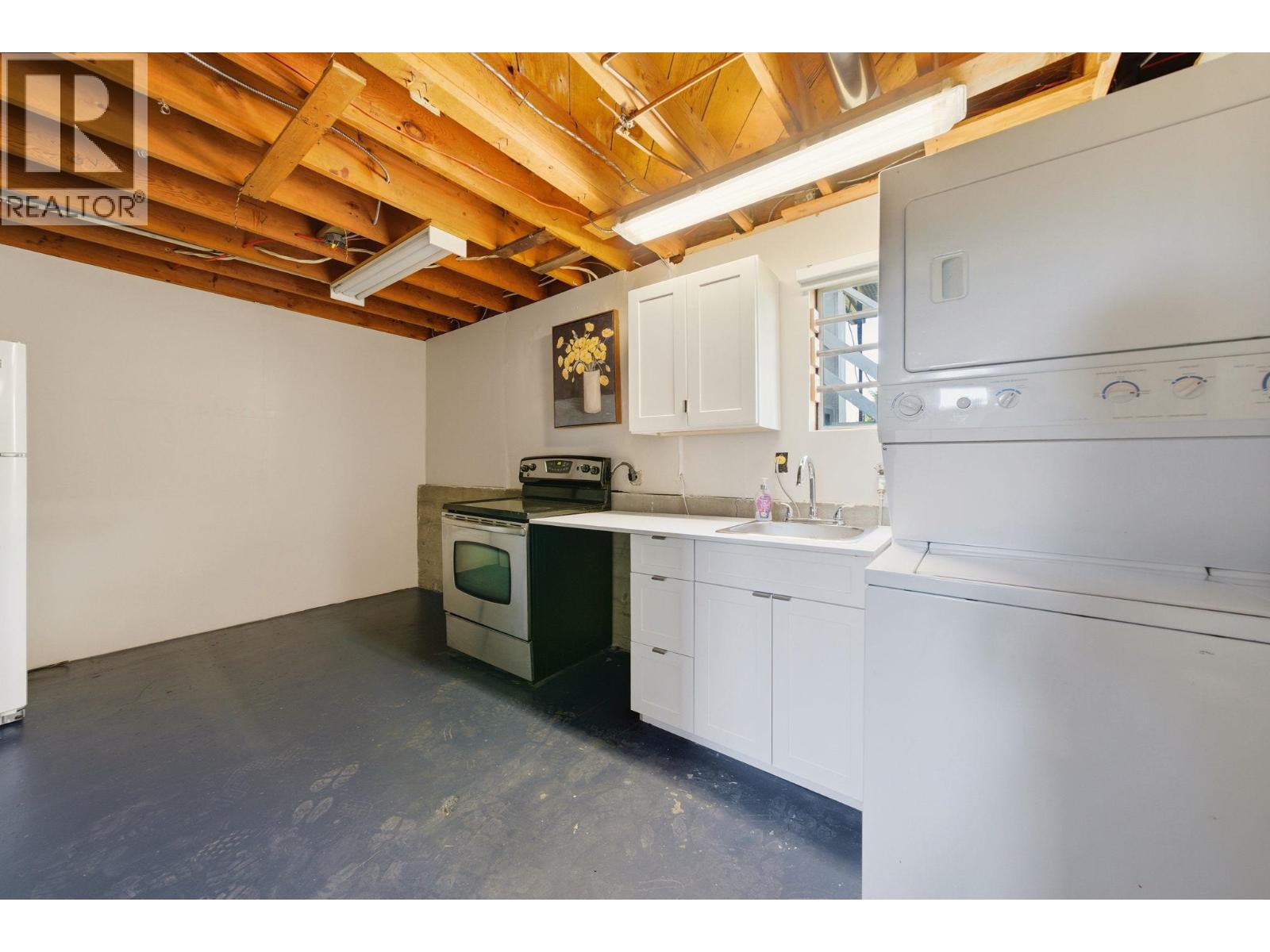 3561 York Street, Port Coquitlam, British Columbia  V3B 4A8 - Photo 40 - R3114377