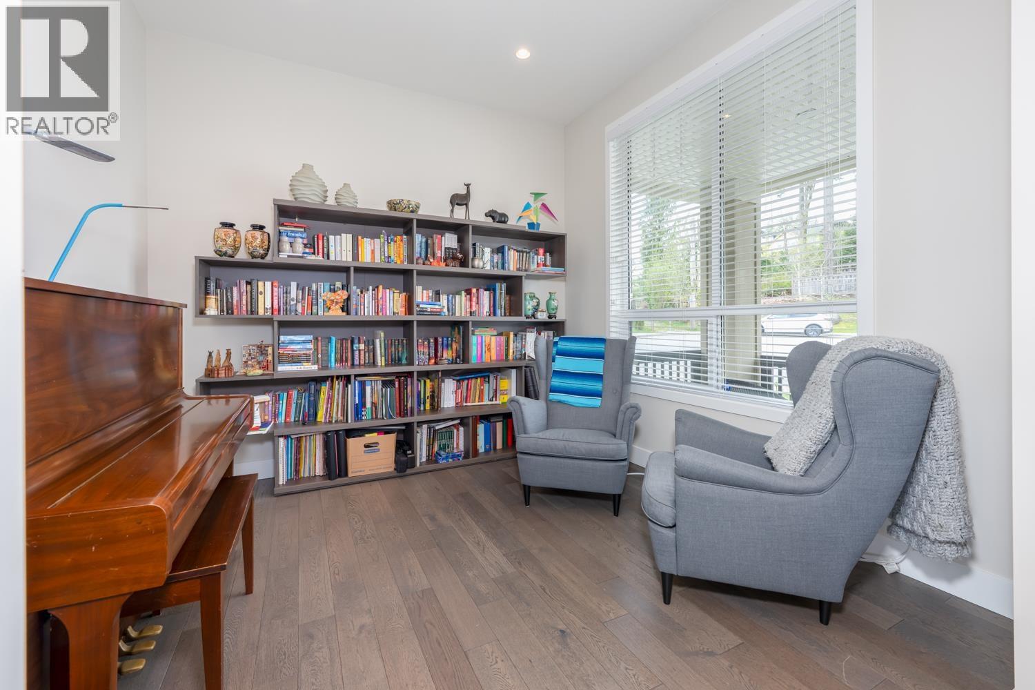 3534 Trestle Court, Coquitlam, British Columbia  V3E 0L5 - Photo 7 - R3114397