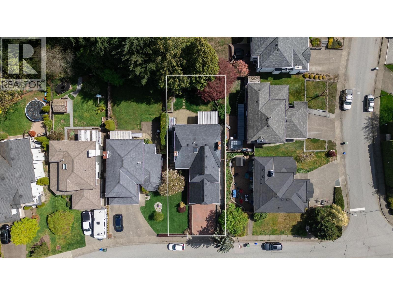 1381 Oxford Street, Coquitlam, British Columbia  V3E 3G5 - Photo 37 - R3114406