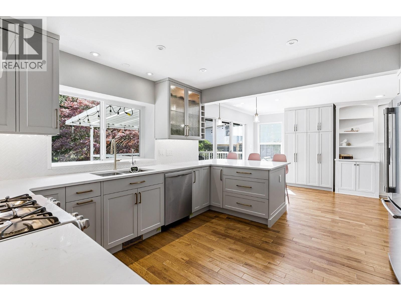 1381 Oxford Street, Coquitlam, British Columbia  V3E 3G5 - Photo 6 - R3114406