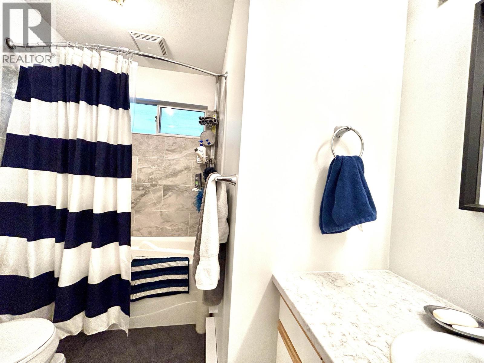 1705 Ymca Road, Langdale, British Columbia  V0N 1V6 - Photo 18 - R3114409