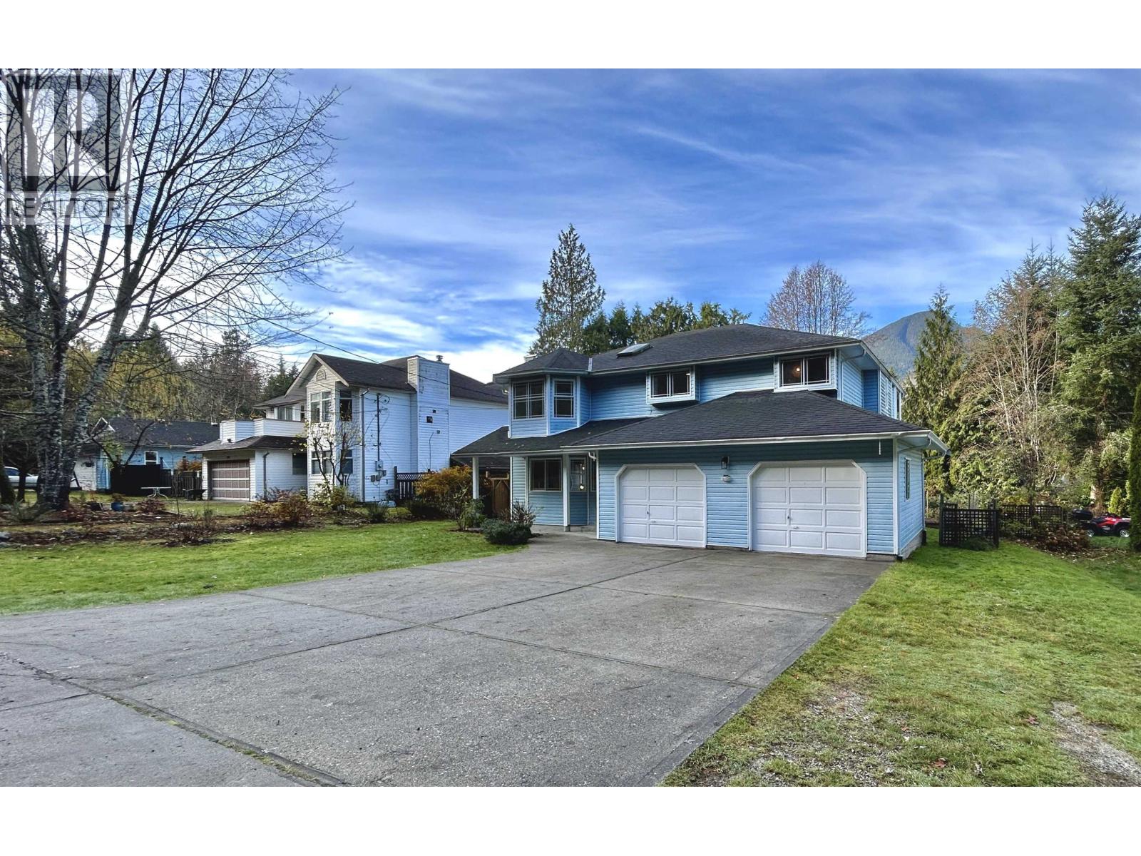 1705 Ymca Road, Langdale, British Columbia  V0N 1V6 - Photo 2 - R3114409